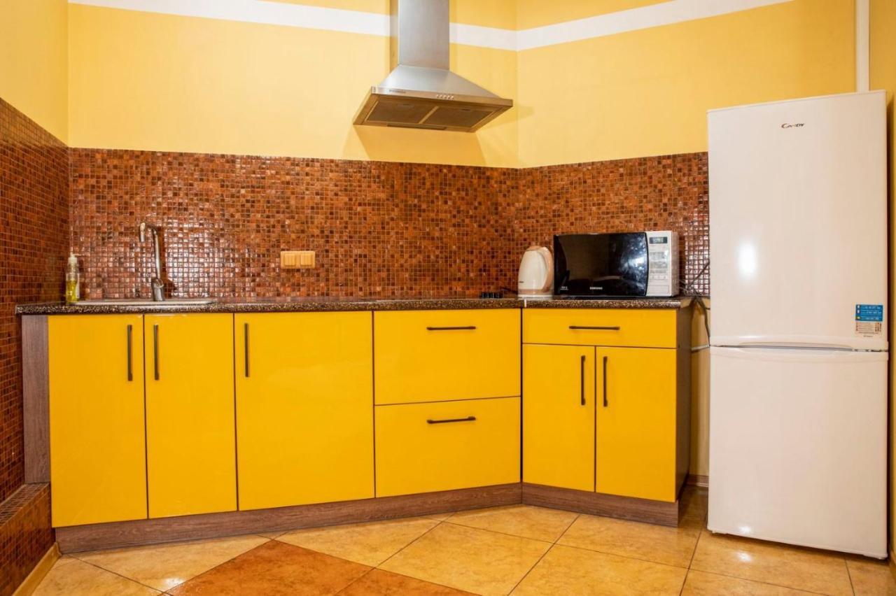 Seven Eleven Apartment Hotel In Most City Dnipro Exterior photo