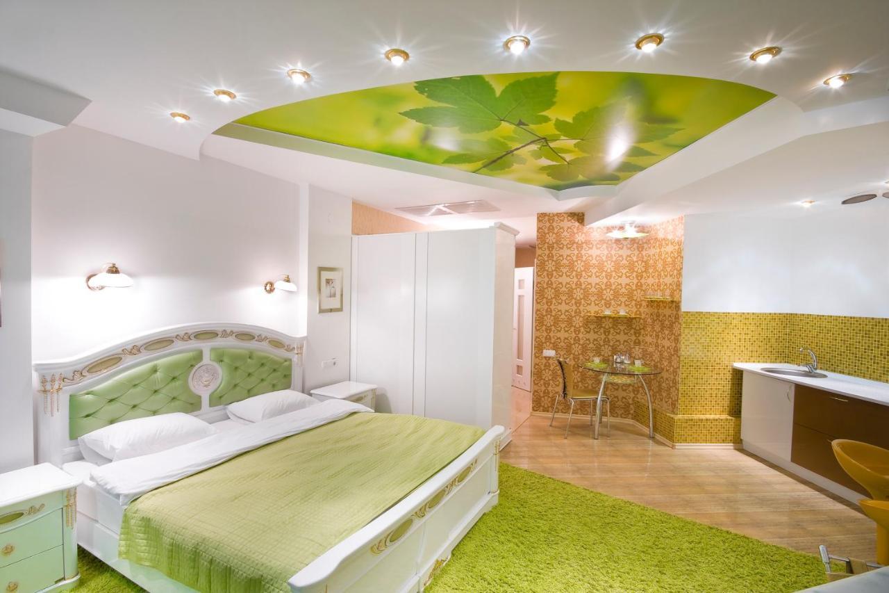 Seven Eleven Apartment Hotel In Most City Dnipro Exterior photo