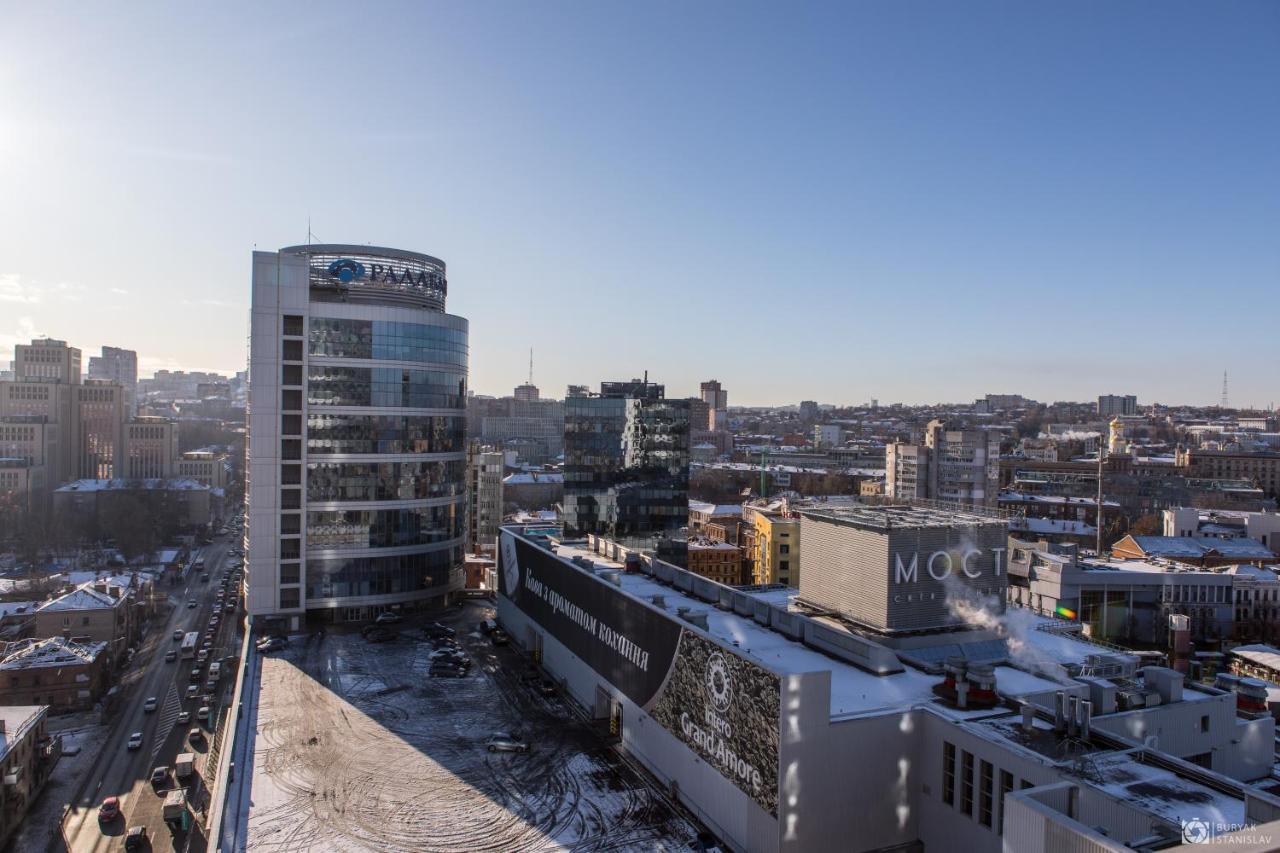 Seven Eleven Apartment Hotel In Most City Dnipro Exterior photo